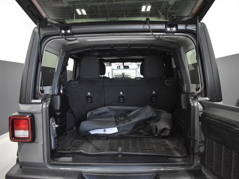 Used 2019 Jeep Wrangler Unlimited Sport S AWD/4WD image 31