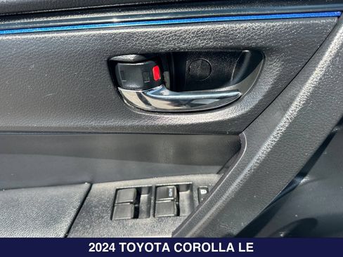 Used 2024 Toyota Corolla LE FWD image 12