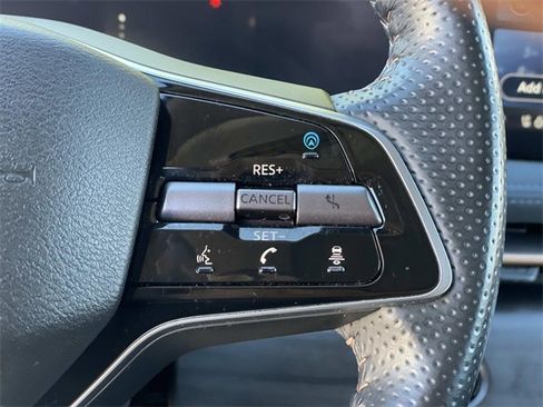 Used 2023 Nissan Ariya image 10