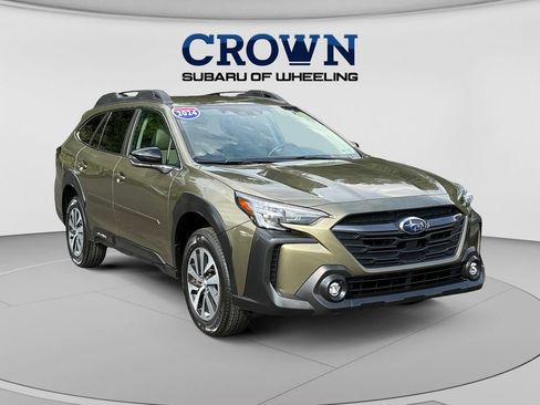 Used 2024 Subaru Outback Premium AWD/4WD image 1