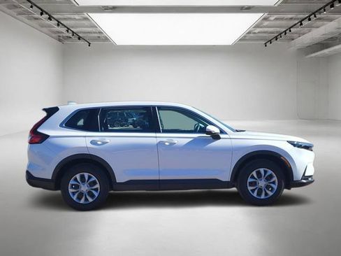 Used 2024 Honda CR-V LX image 7