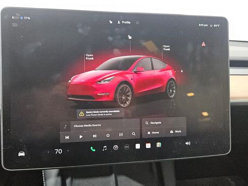 Used 2025 Tesla Model Y Long Range image 37