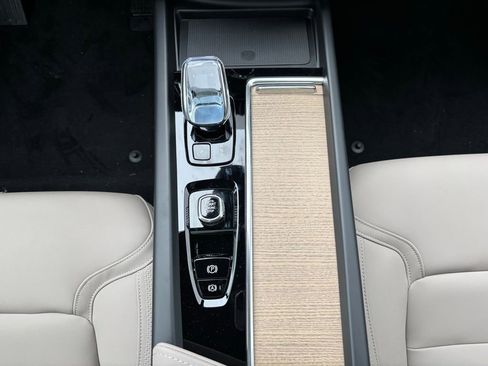 New 2026 Volvo XC60 B5 Plus w/ Climate Package image 13