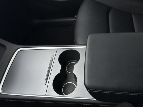 Used 2023 Tesla Model Y Long Range AWD/4WD image 20