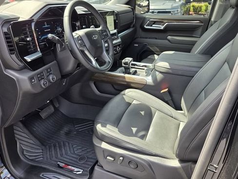 Certified 2024 Chevrolet Silverado 1500 LT Trail Boss w/ Convenience Package II AWD/4WD image 10