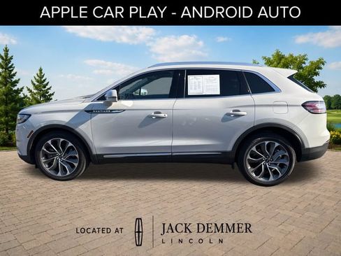 Used 2023 Lincoln Nautilus Reserve AWD/4WD image 4