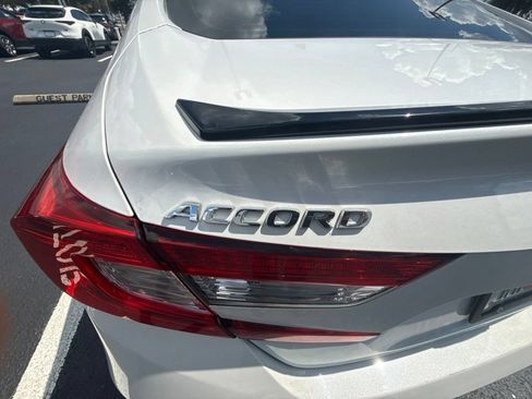 Used 2022 Honda Accord Sport Special Edition image 12