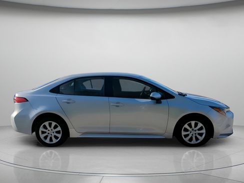 Used 2024 Toyota Corolla LE image 31