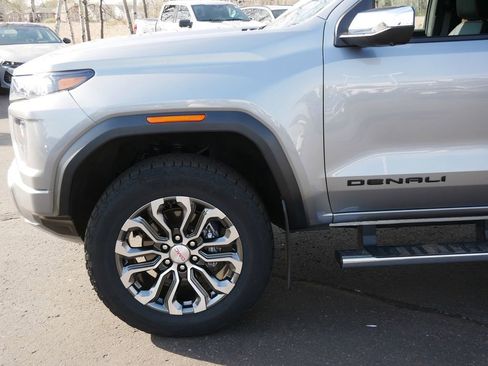 Used 2023 GMC Canyon Denali AWD/4WD image 8