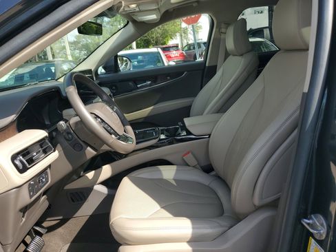 Certified 2021 Lincoln Nautilus Reserve image 12