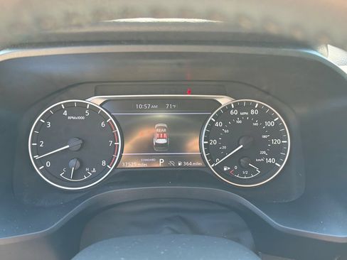 Used 2025 Nissan Rogue SV FWD image 26