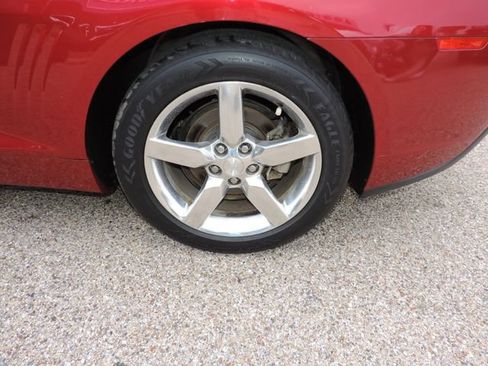 Used 2015 Chevrolet Camaro LT RWD image 15