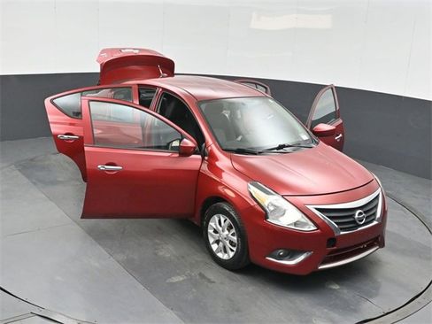 Used 2018 Nissan Versa SV w/ SV Special Edition Package image 49