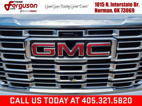 New 2026 GMC Yukon XL Denali w/ Denali Reserve Package AWD/4WD image 9