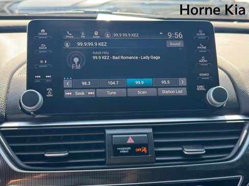 Used 2018 Honda Accord Sport image 21