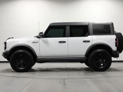 Used 2024 Ford Bronco Wildtrak image 7