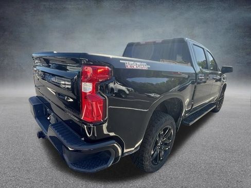 Used 2021 Chevrolet Silverado 1500 Custom Trail Boss w/ Midnight Edition AWD/4WD image 6