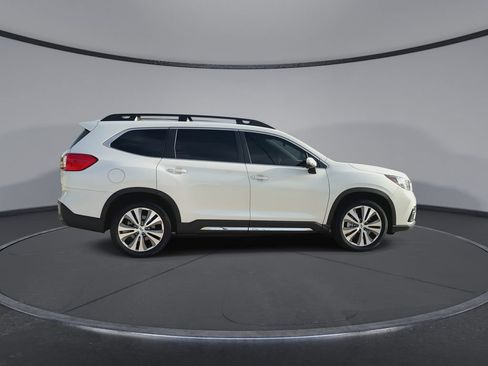 Used 2022 Subaru Ascent Limited w/ Technology Package AWD/4WD image 9