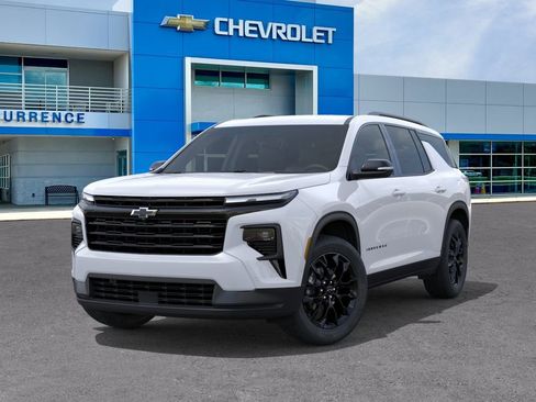 New 2026 Chevrolet Traverse LT w/ Enhanced Driving Package FWD image 6