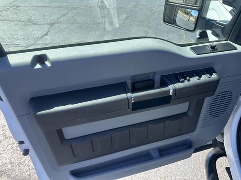 Used 2011 Ford F250 XL w/ PWR Equipment Group image 14