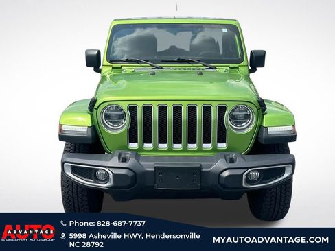 Used 2019 Jeep Wrangler Unlimited Sahara w/ Cold Weather Group AWD/4WD image 4