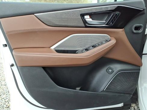 Used 2023 Acura MDX SH-AWD w/ Advance Package image 12