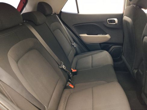 Used 2020 Hyundai Venue SEL FWD image 19
