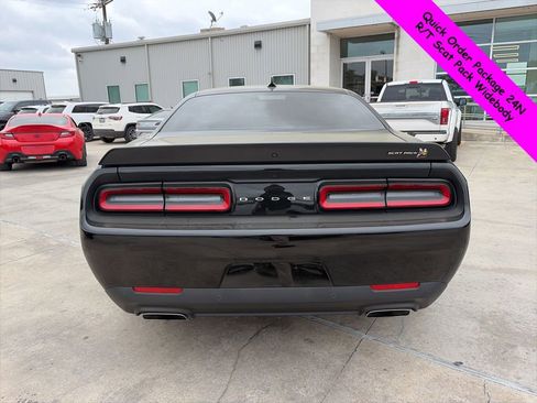 Used 2022 Dodge Challenger R/T Scat Pack image 8