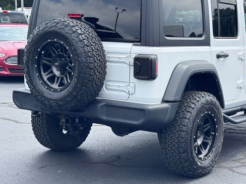 Used 2024 Jeep Wrangler Unlimited Sport AWD/4WD image 39