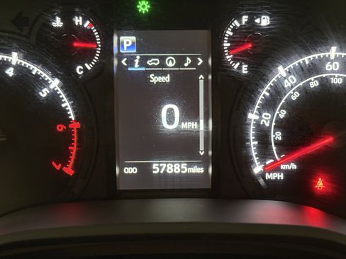 Certified 2023 Toyota 4Runner SR5 Premium w/ Moonroof Package image 29