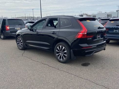 Used 2023 Volvo XC60 B5 Plus w/ Climate Package AWD/4WD image 4