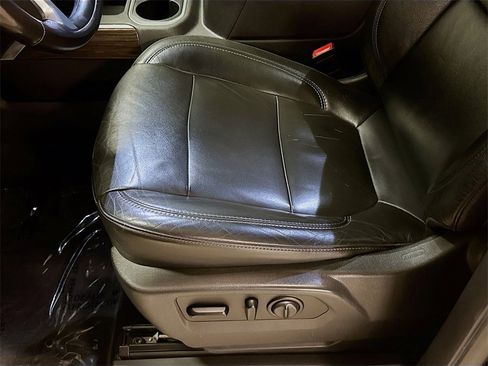 Used 2020 Chevrolet Silverado 1500 RST image 23