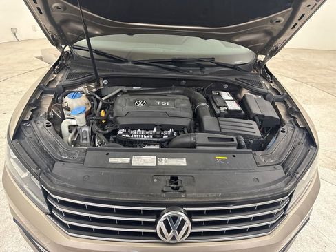 Used 2016 Volkswagen Passat 1.8T S image 18