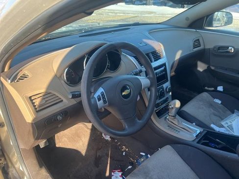 Used 2010 Chevrolet Malibu LS image 7