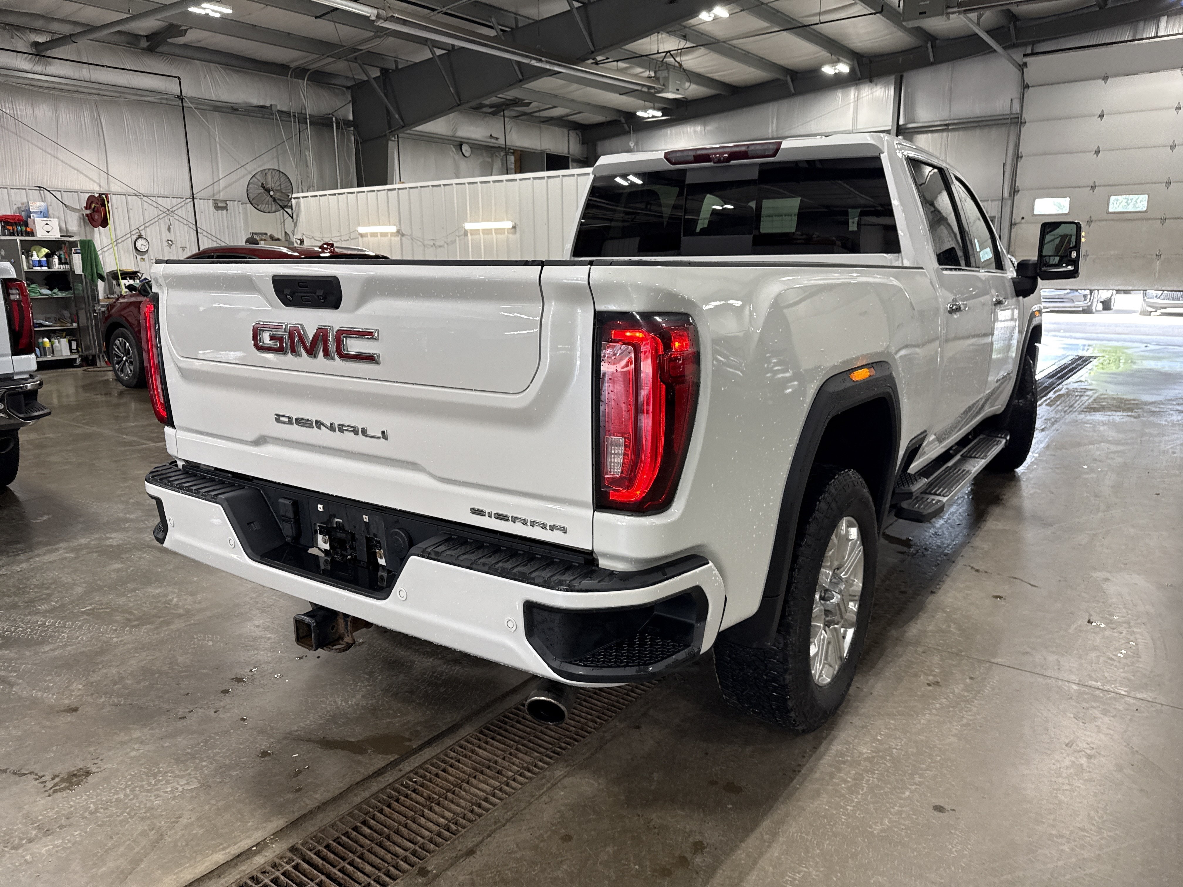 Used 2021 GMC Sierra 2500 Denali w/ Denali Ultimate Package AWD/4WD image 3