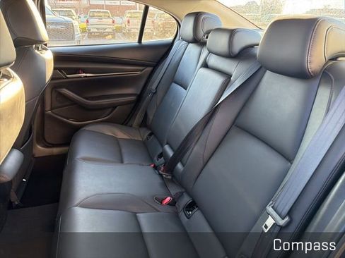 Used 2021 MAZDA MAZDA3 s image 19