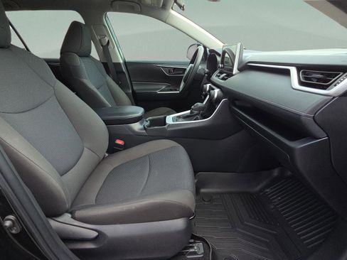 Certified 2025 Toyota RAV4 LE FWD image 16