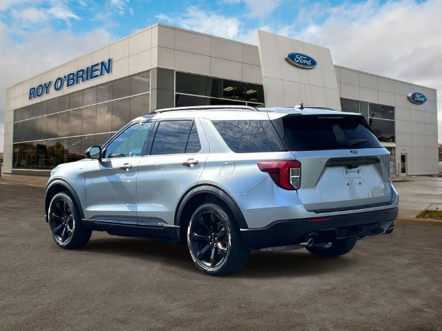 Certified 2024 Ford Explorer ST-Line w/ Class IV Trailer Tow Package AWD/4WD image 3