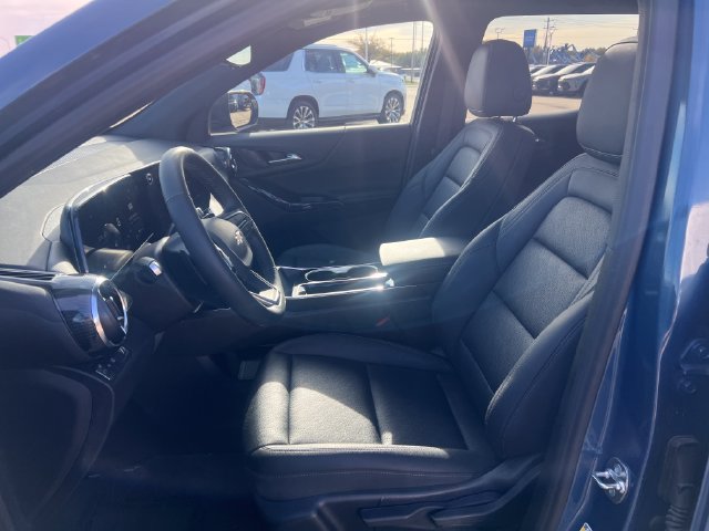 Used 2025 Chevrolet Equinox LT w/ Safety and Technology Package FWD image 13