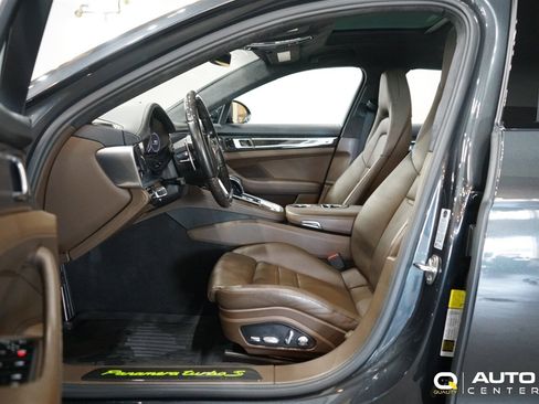 Used 2019 Porsche Panamera Turbo S image 23