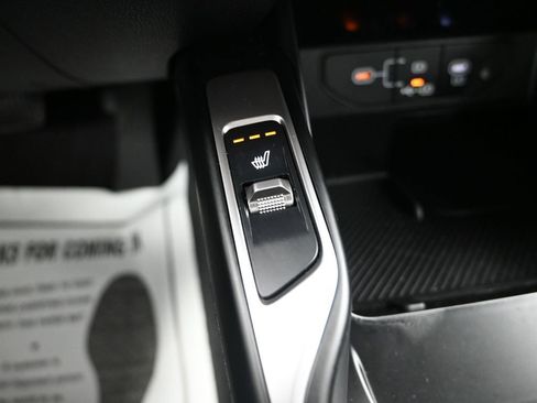 Certified 2025 Kia Sorento X-Line EX image 23