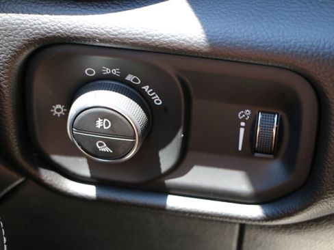 Used 2026 RAM 2500 Big Horn AWD/4WD image 19