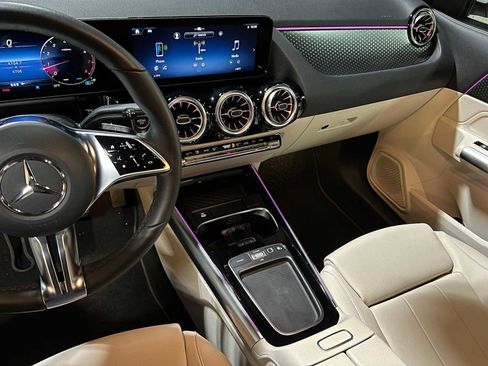 Certified 2025 Mercedes-Benz GLA 250 4MATIC image 30