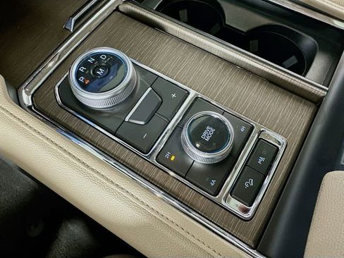 Certified 2024 Ford Expedition Max Limited image 23