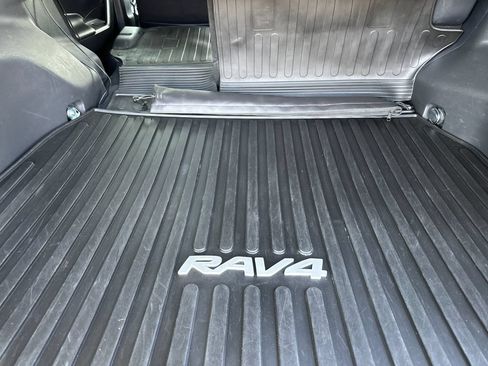 Used 2023 Toyota RAV4 XLE Premium FWD image 14
