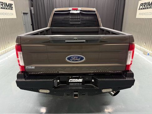 Used 2017 Ford F250 Lariat w/ Lariat Ultimate Package image 15