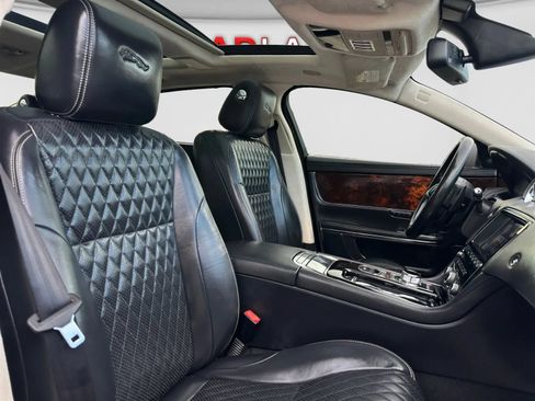 Used 2016 Jaguar XJ L Portfolio RWD image 25