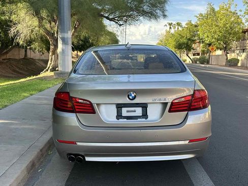 Used 2011 BMW 528i Sedan RWD image 7