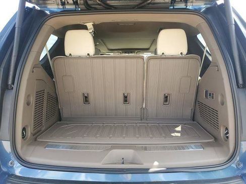 New 2026 GMC Yukon Denali w/ Denali Reserve Package image 9