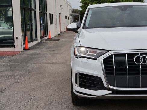 Used 2023 Audi Q7 3.0T Premium Plus w/ Premium Plus Package AWD/4WD image 14